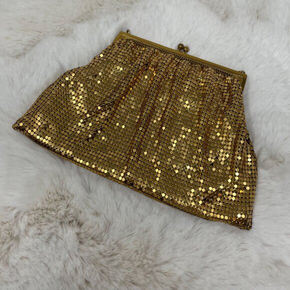 Vintage Whiting & Davis Gold Mesh Evening Bag Clutch PurseChain Strap Kiss Lock - Picture 3 of 7